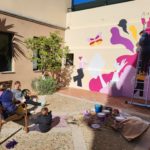 privat:-el-pati-de-les-escoles-velles-llueix-un-nou-mural-en-favor-de-la-cultura-inclusiva-i-feminista