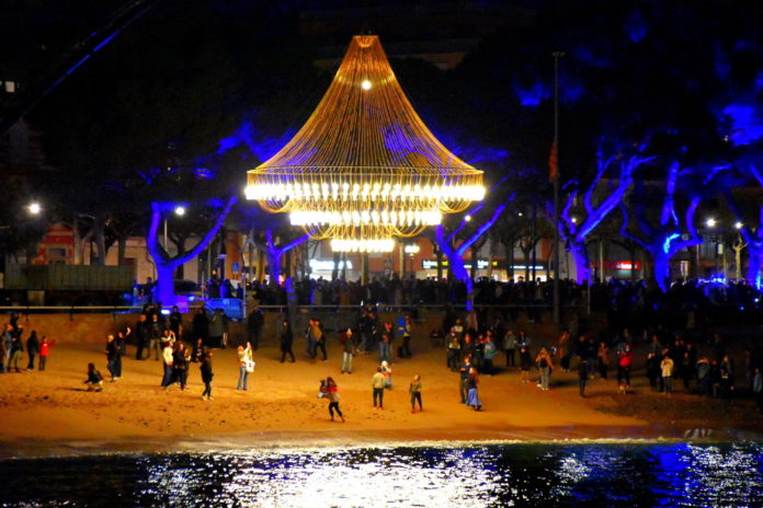 privat:-gran-exit-d’assistencia-en-el-primer-festival-de-la-llum-‘lumlab’-de-sant-feliu-de-guixols