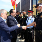 Mossos d’Esquadra i Policia Local de Palafrugell comissaries i tindran una oficina de denúncies conjunta L'alcalde de Palafrugell, Josep Piferrer, i el conseller d'Interior, Joan Ignasi Elena, arribant a les dues comissaries per signar el conveni Data de publicació: dimecres 18 de maig del 2022, 13:42 Localització: Palafrugell Autor: Xavier Pi/ Gemma Tubert