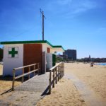 Palamós comença el servei de vigilància i socorrisme a les platges La caseta de socorrisme de la platja Gran de Palamós, a punt per a la nova temporada