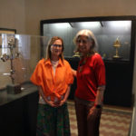 La Fundació Mascort de Torroella de Montgrí exposa per primera vegada la seva col·lecció d’orfebreria i joieria Lourdes de Sanjosé, comissària de l'exposició, i Carmen Pascual, esposa del col·leccionista Ramon Mascort Data de publicació: divendres 10 de juny del 2022, 15:00 Localització: Torroella de Montgrí Autor: Ariadna Reche