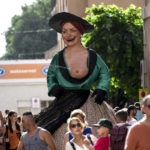 Un miler de persones assisteixen a la celebració del 25è aniversari de l’associació Els Voltors, de la Bisbal els voltors rigoberta