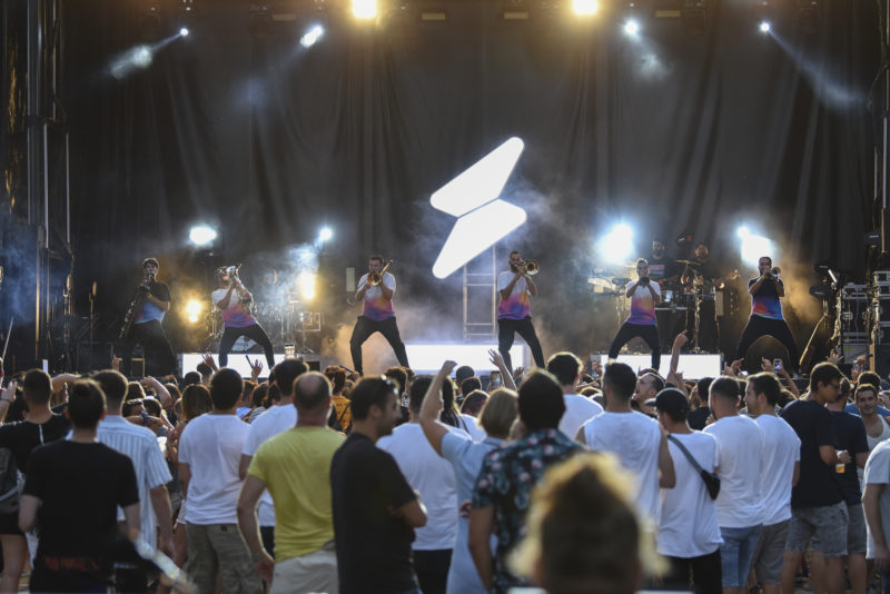 l’emporda-music-festival-s’estrena-a-la-bisbal-amb-unes-4.000-persones