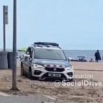 Un cotxe dels Mossos d’Esquadra encallat a la platja de Platja d’Aro Cotxe dels Mossos d'Esquadra a la platja de Platja d'Aro