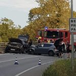Un aparatós accident entre dos vehicles talla el trànsit a la C-31, a Pals Accident pals