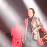 Raphael munta un ‘escándalo’ després de la seva ‘Gran Noche’ a Cap Roig Raphael durant la seva actuació al Festival de Cap Roig el 2 d'agost del 2022 - Imatge de Gerard Escaich Folch