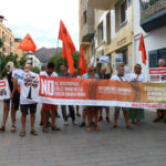 Promotors i opositors del parc eòlic Tramuntana escenifiquen l’estira-i-arronsa en un acte informatiu Els opositors al projecte durant la protesta a l'exterior Data de publicació: divendres 16 de setembre del 2022, 13:08 Localització: Roses Autor: Gemma Tubert