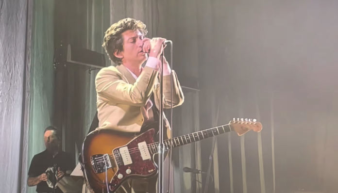 la-gira-europea-d’arctic-monkeys-passa-de-llarg-de-catalunya