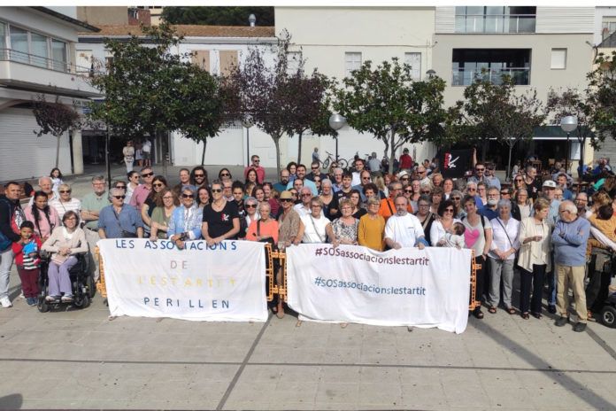 Part dels concentrats a la protesta de l'Estartit Data de publicació: dilluns 31 d’octubre del 2022, 09:53 Localització: L'Estartit Autor: Redacció