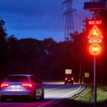 Instal·len senyalització lluminosa en 3 carreteres de les comarques gironines per prevenir accidents amb animals salvatges
