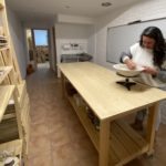 Una vintena d’artesans han estudiat obrir botiga a la Bisbal d’Empordà des que és World Craft City