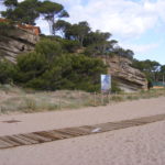 privat:-l’ajuntament-amplia-la-zona-acordonada-de-la-platja-del-raco