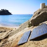 Palamós renova la placa commemorativa del referèndum de Castell Placa Platja Castell Palamós