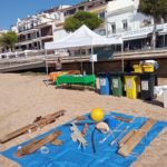 Uns 60 voluntaris recullen 74 kg de deixalles de les platges de Llafranc i Calella de Palafrugell Netegem el litoral Palafrugell