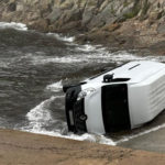 Desmantellen el principal grup criminal que introduïa haixix a Catalunya per via marítima i que operava al Baix Empordà La furgoneta bolcada a Begur que s'ha trobat amb farcells de droga al maleter haixix