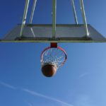 L’esport es fa un lloc a la Fira d’Indians de Begur basket Begur