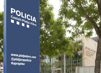 Detenen a Platja d’Aro una dona amb cinc ordres de detenció judicial vigents