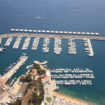 Instal·len tanques al port de Sant Feliu de Guíxols per evitar robatoris