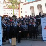 Acullen la coral El Progrés al Monestir de Montserrat en un acte de celebració per la Creu de Sant Jordi Coral el Progrés reconeixement a Montserrat