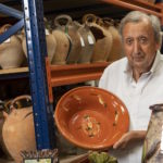 Enric Pacreu rep un dels Premis Bonaplata per la seva vinculació amb el Terracotta Museu Enric Pacreu amb una peça donada al Terracotta Museu