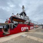 Inauguren una exposició a Palamós a bord del vaixell d’Open Arms per donar a conèixer “el drama humanitari” del Mediterrani Palamós exposició Open Arms