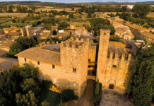 Forallac presenta un llibre per recuperar la memòria de Violant de Biure, la dama del castell de Vulpellac vulpellac