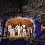 privat:-mes-de-mig-miler-de-persones-visiten-el-pessebre-vivent-teatralitzat-de-begur