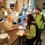 Palamós posa en marxa una campanya destinada a la reducció d’envasos al comerç