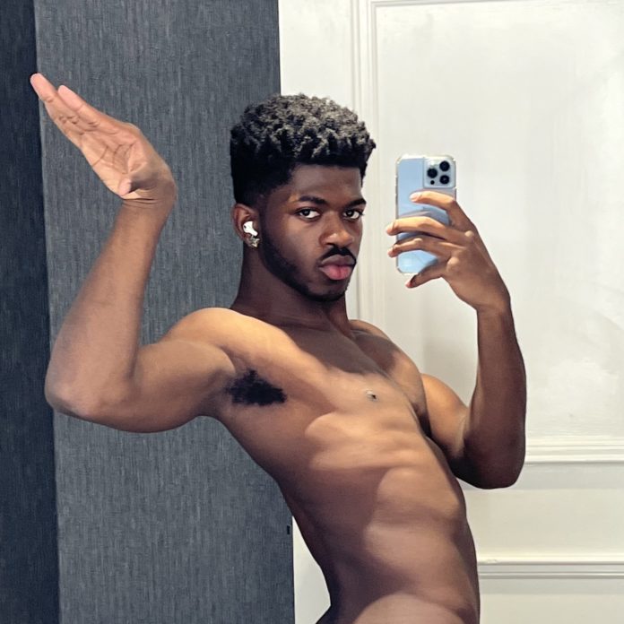 lil-nas-x-anuncia-el-seu-retorn-amb-una-nova-provocacio-a-deu