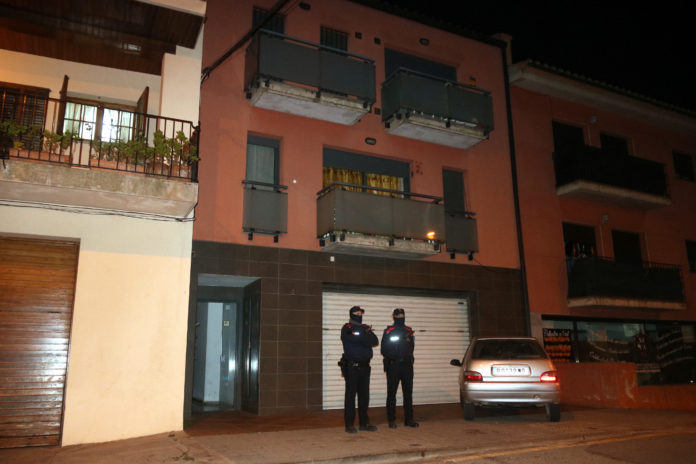 Mossos escorcoll