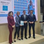 La palafrugellenca Bàrbara Hallé rep el premi Caixabank Hotels&Tourism a Fitur 2024 Barbara halle premi fitur