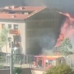 Un incendi de vegetació afecta un edifici de La Sauleda a Palafrugell Bombers incendi Sauleda