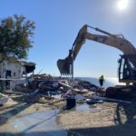 Enderroquen l’edifici de l’Escola de Vela de Platja d’Aro