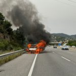 S’incendia un cotxe a la C-31 entre Calonge i Platja d’Aro