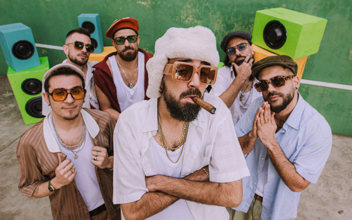 la-sra.-tomasa-presentara-el-seu-nou-disc-a-la-sala-razzmatazz la-sra.-tomasa-presentara-el-seu-nou-disc-a-la-sala-razzmatazz
