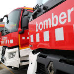 privat:-els-bombers-treballen-per-apagar-un-incendi-de-vegetacio-a-begur
