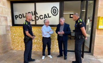 Calella de Palafrugell estrena una nova oficina de la Policia Local per millorar la proximitat amb la ciutadania durant l’estiu Policia Local Oficina Calella de Palafrugell -1