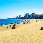 Comiats de solter sota control i prohibició de bicicletes i patinets, al passeig marítim de Platja d’Aro