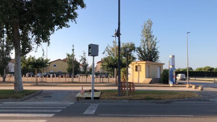 privat:-l’estartit-installa-dos-radars-amb-l’objectiu-de-promoure-una-mobilitat-mes-segura