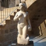 privat:-donacio-de-l’escultura-“dona”-d’enric-casanovas-roy-al-municipi-de-pals