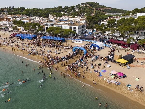 privat:-la-radikal-ocean52,-la-travessia-en-aigues-obertes-de-referencia,-arriba-a-la-15a-edicio
