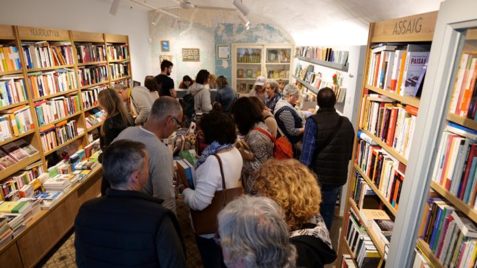 Una gran festa del conte per celebrar el tercer aniversari de Calonge, poble de llibres