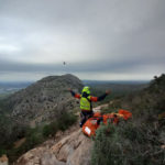 Els Bombers rescaten una persona indisposada al Castell del Montgrí bombers torroella