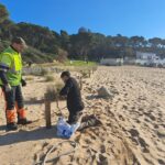 Palamós instal·la nova senyalització a l’Espai Natural del Castell Palamós instal·lació nous cartells i senyalització Castell