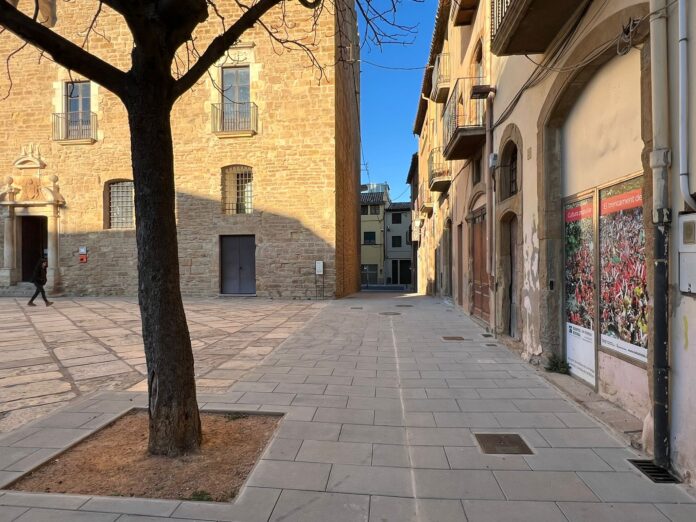 obres bisbal plaça del castell