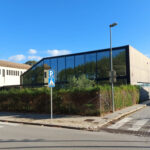 Un jutjat impedeix l’enderroc de part de la biblioteca de la Bisbal d’Empordà i obliga a indemnitzar un veí afectat Biblioteca de la Bisbal (ACN)