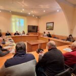 L’habitatge o la sostenibilitat són alguns dels problemes que han d’afrontar els pobles petits de la comarca Els petits municipis es reuneixen al Consell Comarcal del Baix Empordà 02