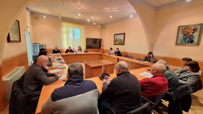 Els petits municipis es reuneixen al Consell Comarcal del Baix Empordà 02