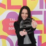 Emma Stratton s’endú el premi a Millor Artista Revelació de Clàssica als Premis Enderrock Emma Stratton