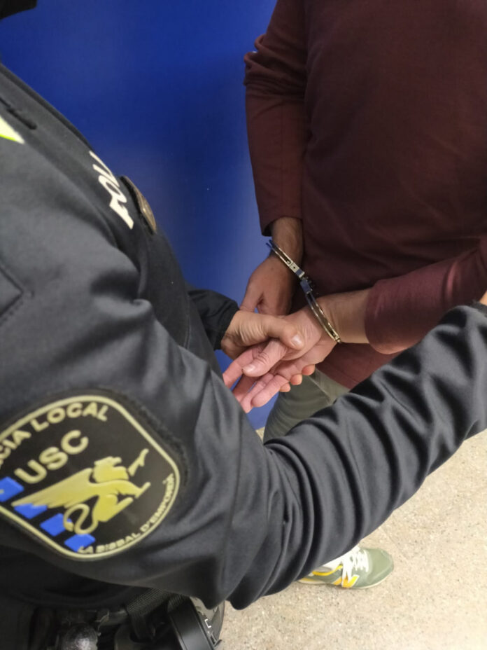 detenció bisbal home